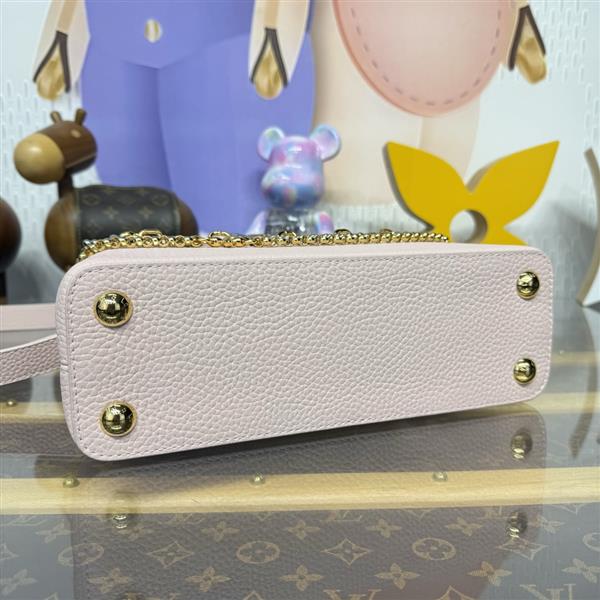 2026120185550937 270